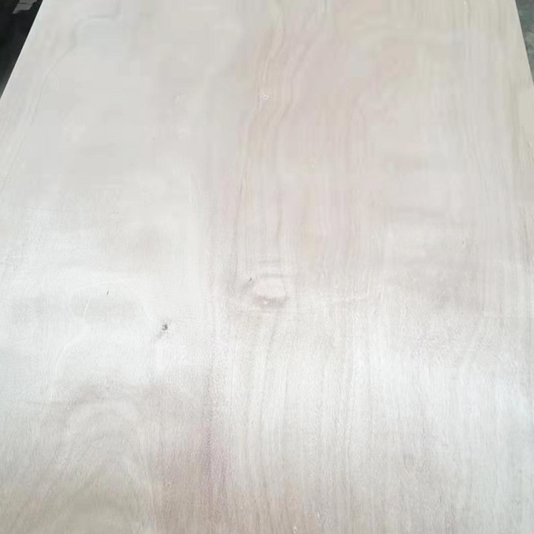 Madera contrachapada de Gabón Okoume